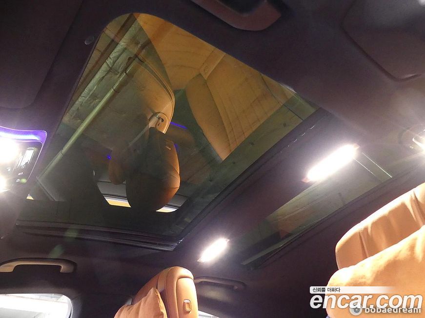 Mercedes-Benz S-Class 2025