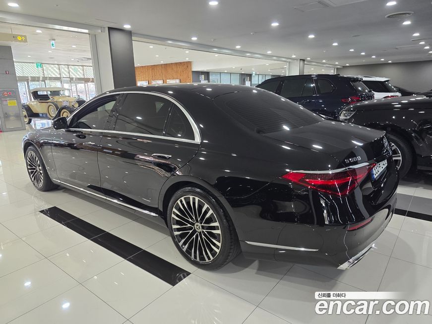 Mercedes-Benz S-Class 2023