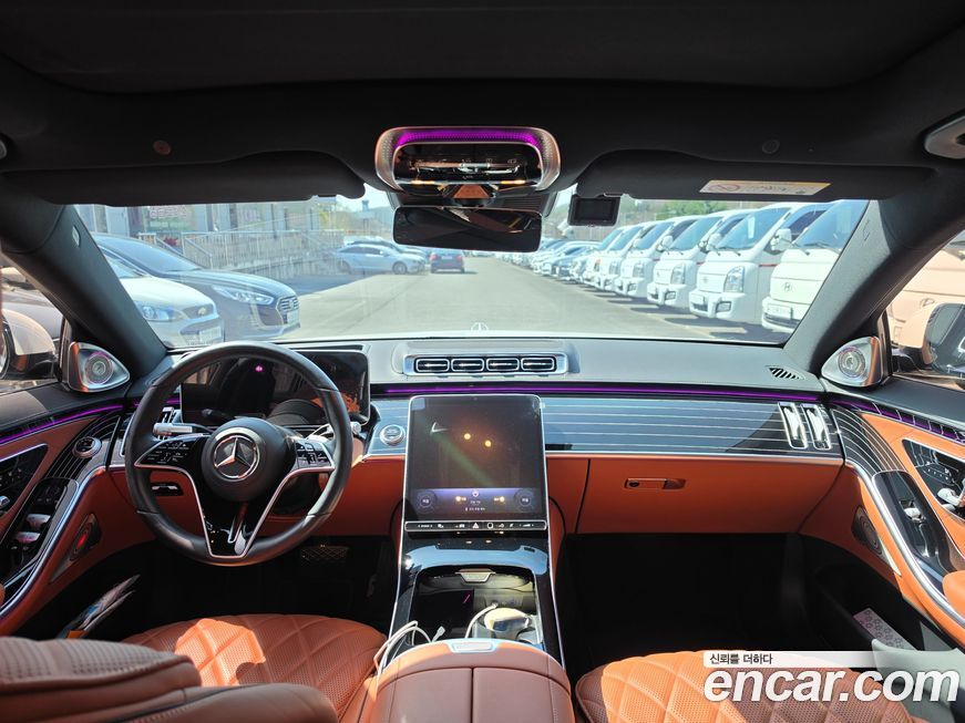 Mercedes-Benz S-Class 2024