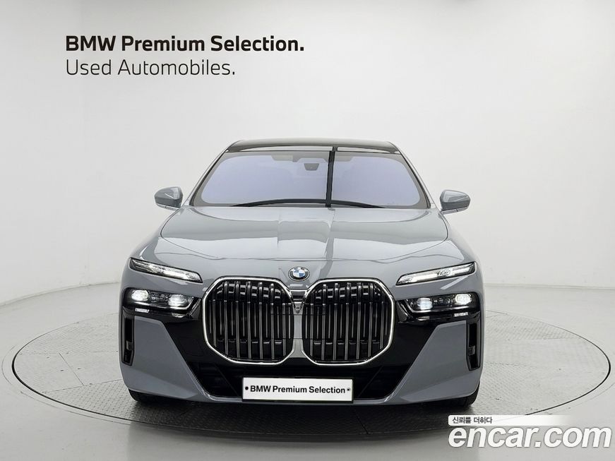 BMW 7-Series 2025