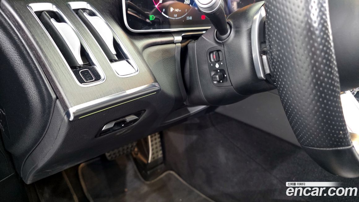 Mercedes-Benz S-Class 2021