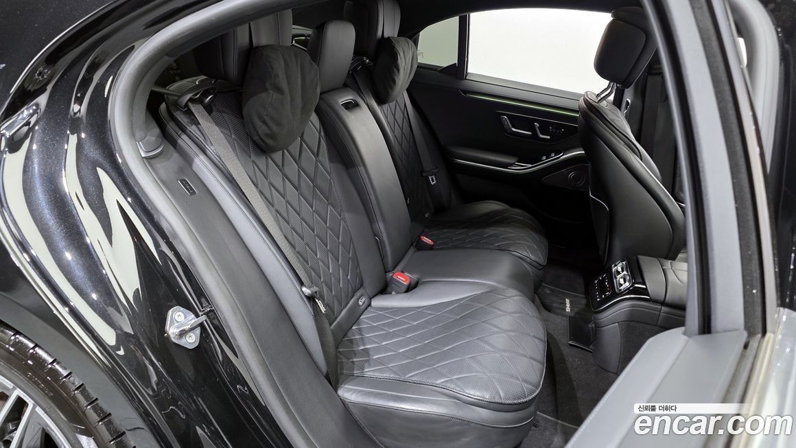 Mercedes-Benz S-Class 2021