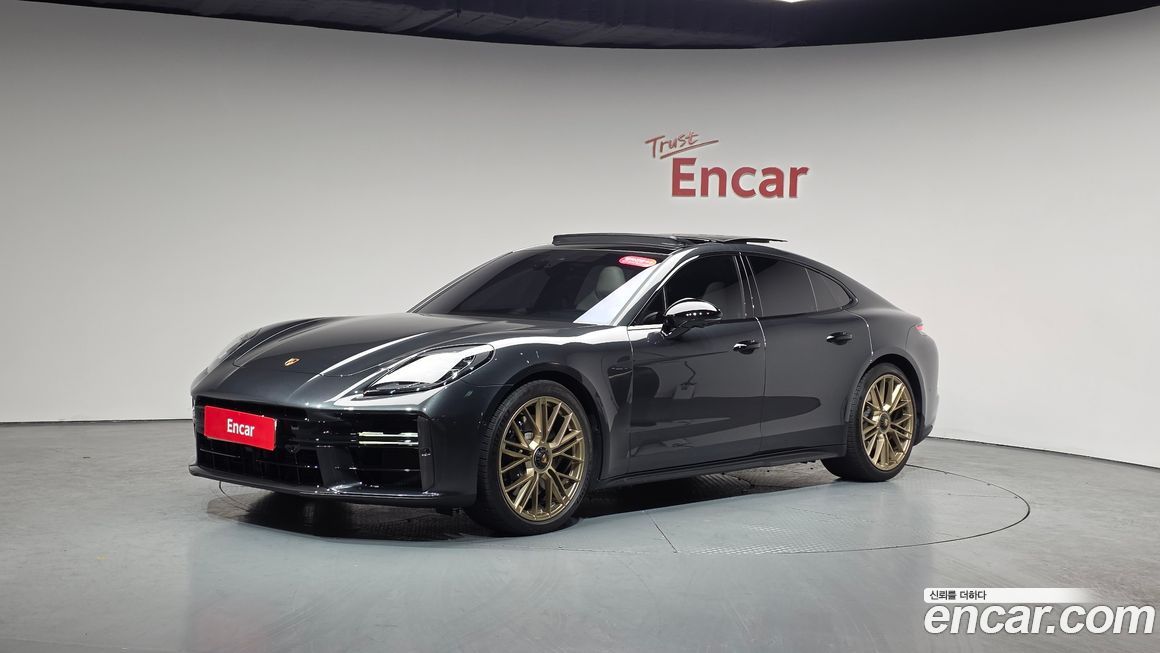 Porsche Panamera 2025