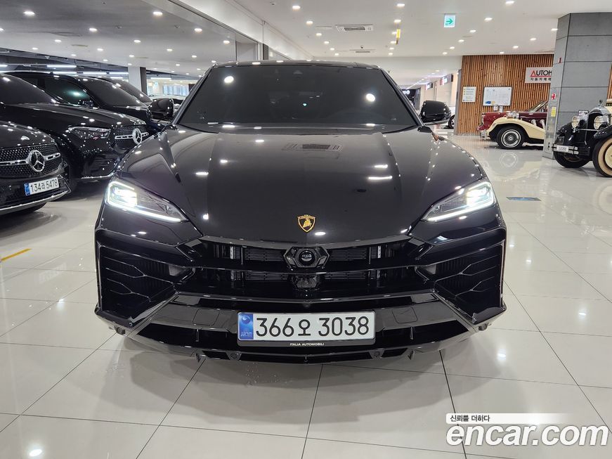 Lamborghini Urus 2025