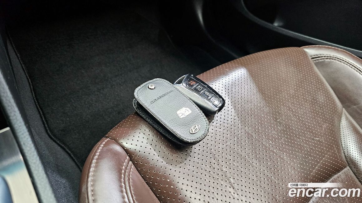 Hyundai Grandeur 2016