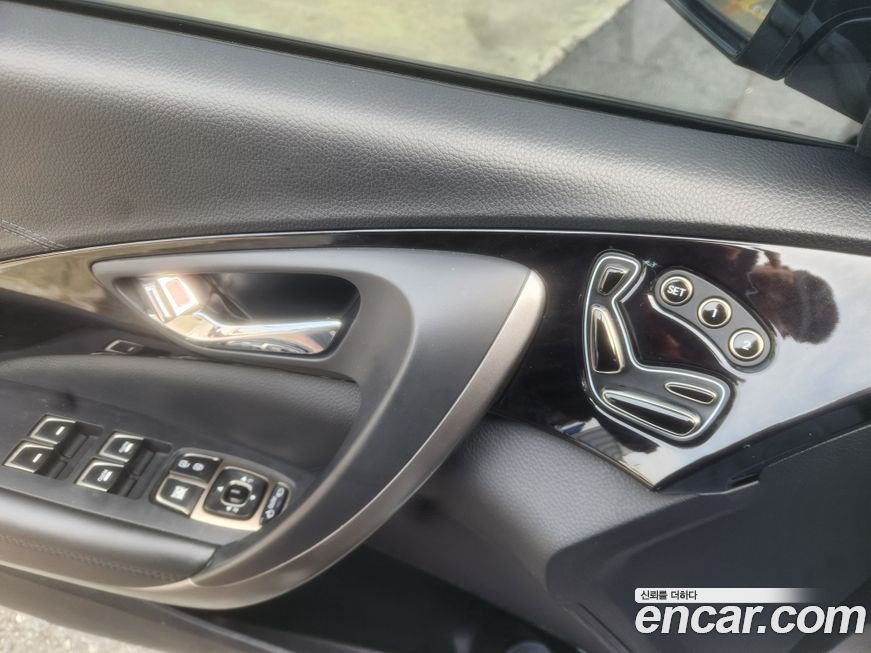 Hyundai Grandeur 2013