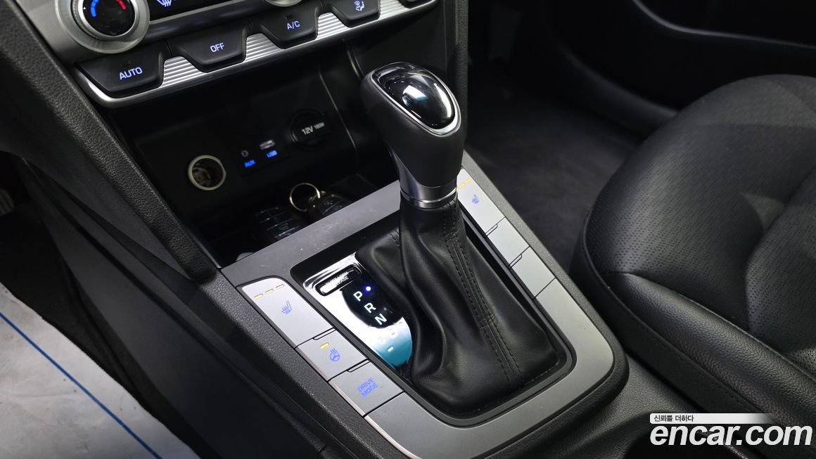 Hyundai AVANTE 2019