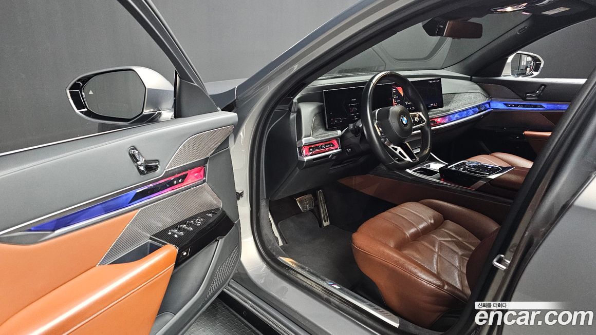 BMW 7-Series 2024