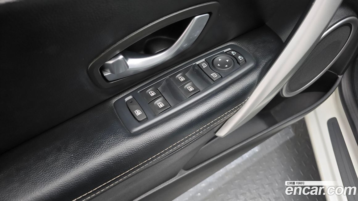 Renault-KoreaSamsung SM3 2010