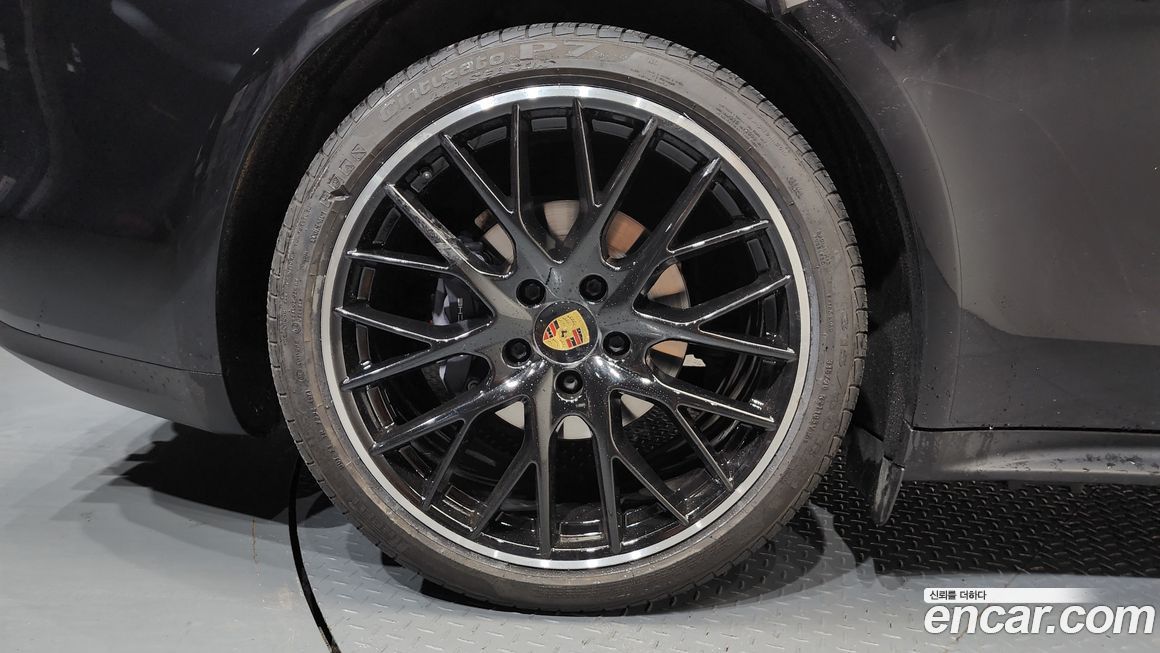 Porsche Panamera 2020