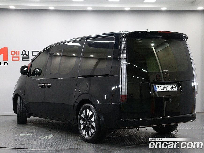 Hyundai Staria 2025