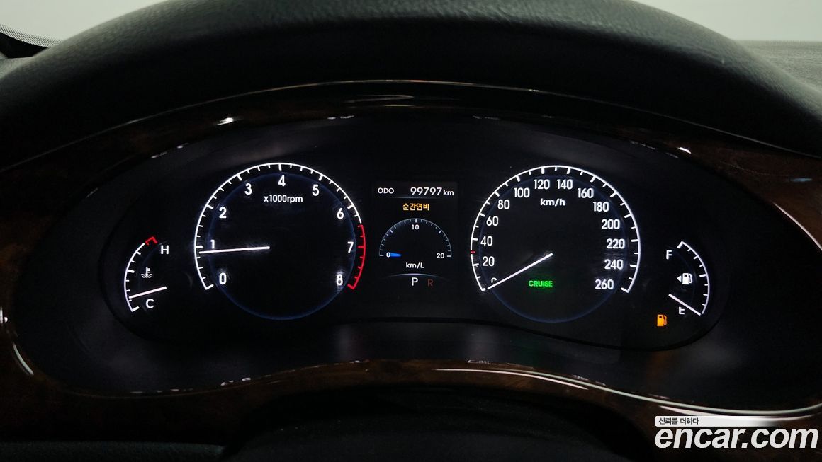 Hyundai Genesis 2010