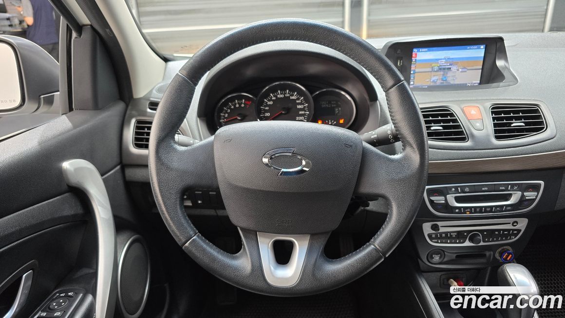 Renault-KoreaSamsung SM3 2010