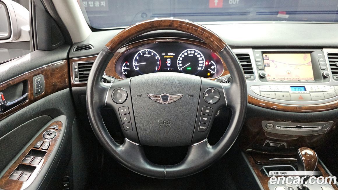 Hyundai Genesis 2010