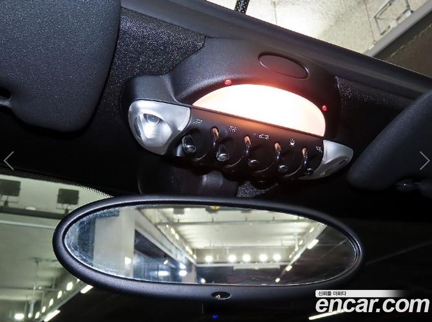 Mini Cooper Convertible 2011