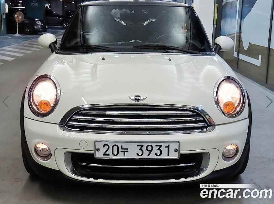 Mini Cooper Convertible 2011