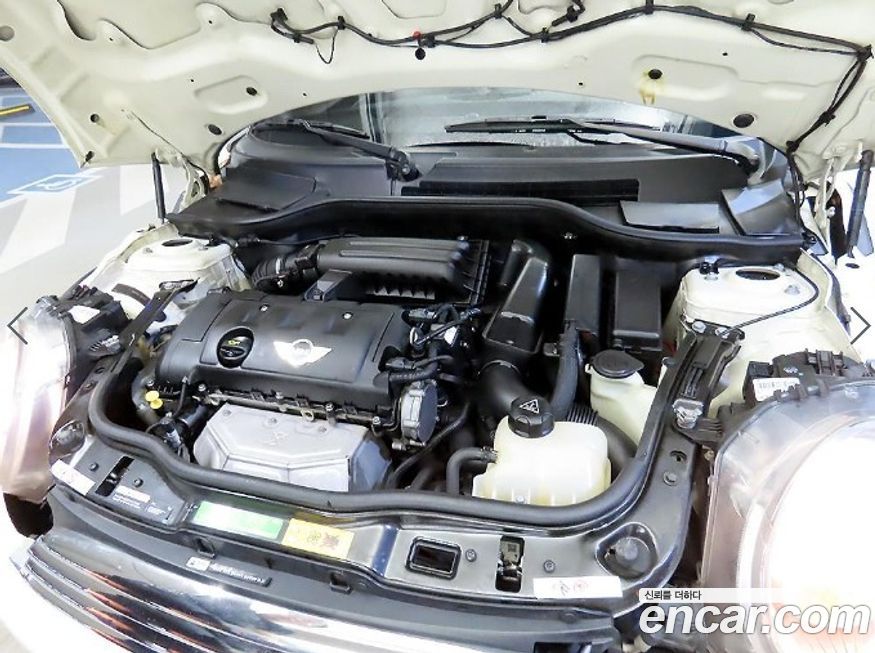 Mini Cooper Convertible 2011