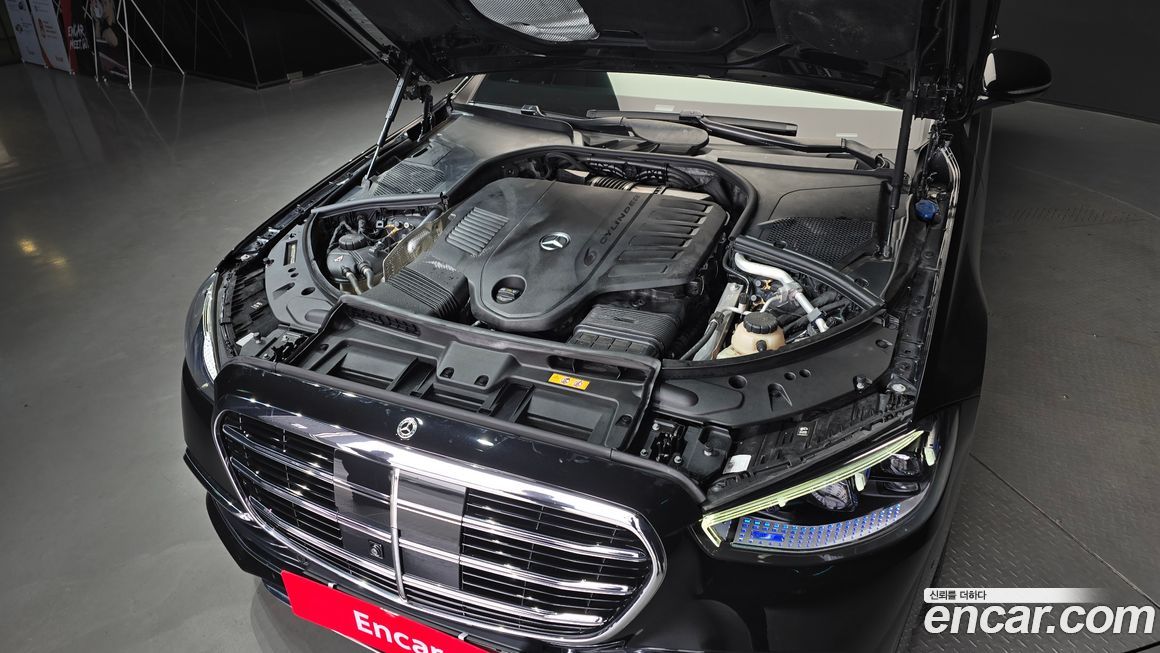 Mercedes-Benz S-Class 2023