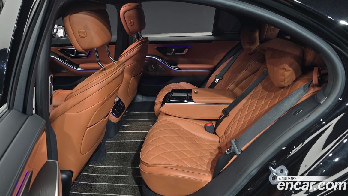 Mercedes-Benz S-Class 2023