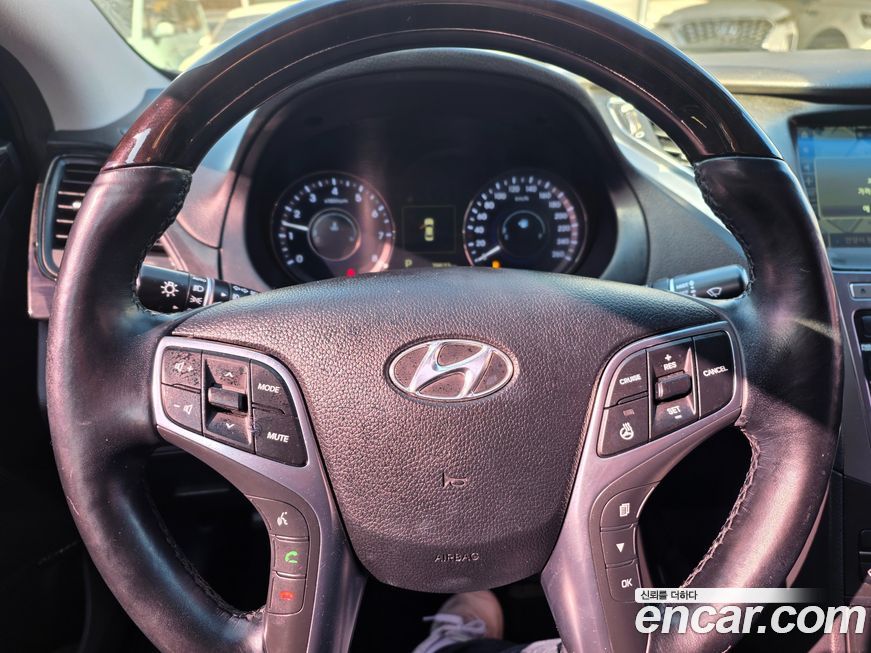 Hyundai Grandeur 2015