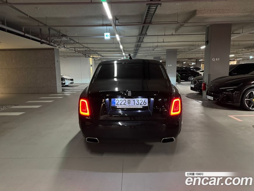 Rolls-Royce Phantom 2021