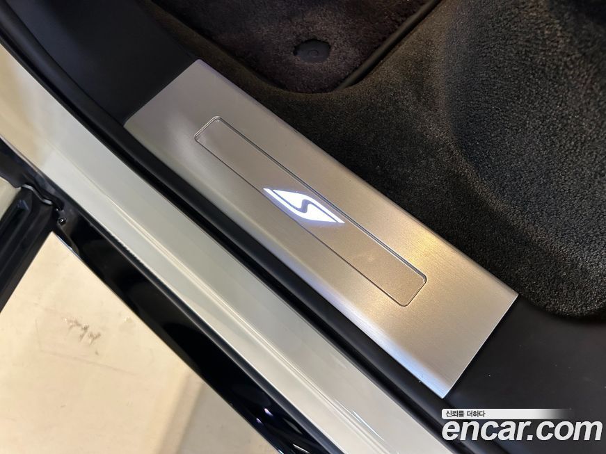 Bentley Bentayga 2023