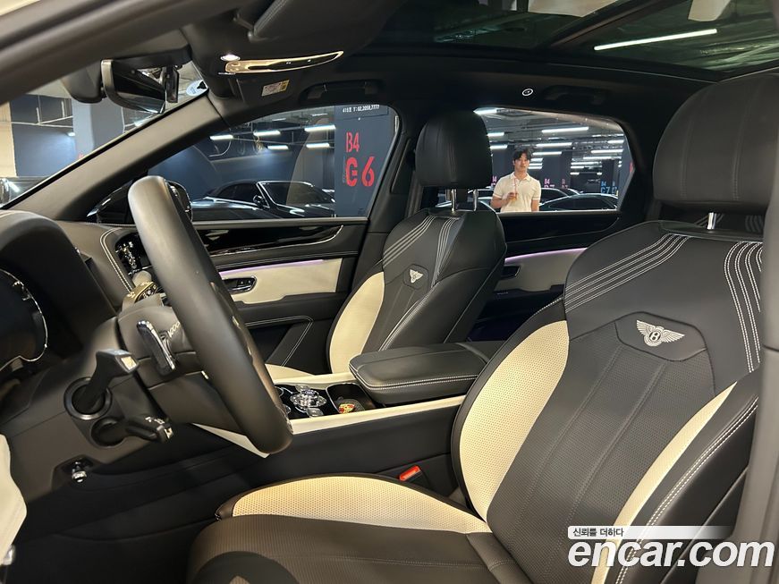 Bentley Bentayga 2023