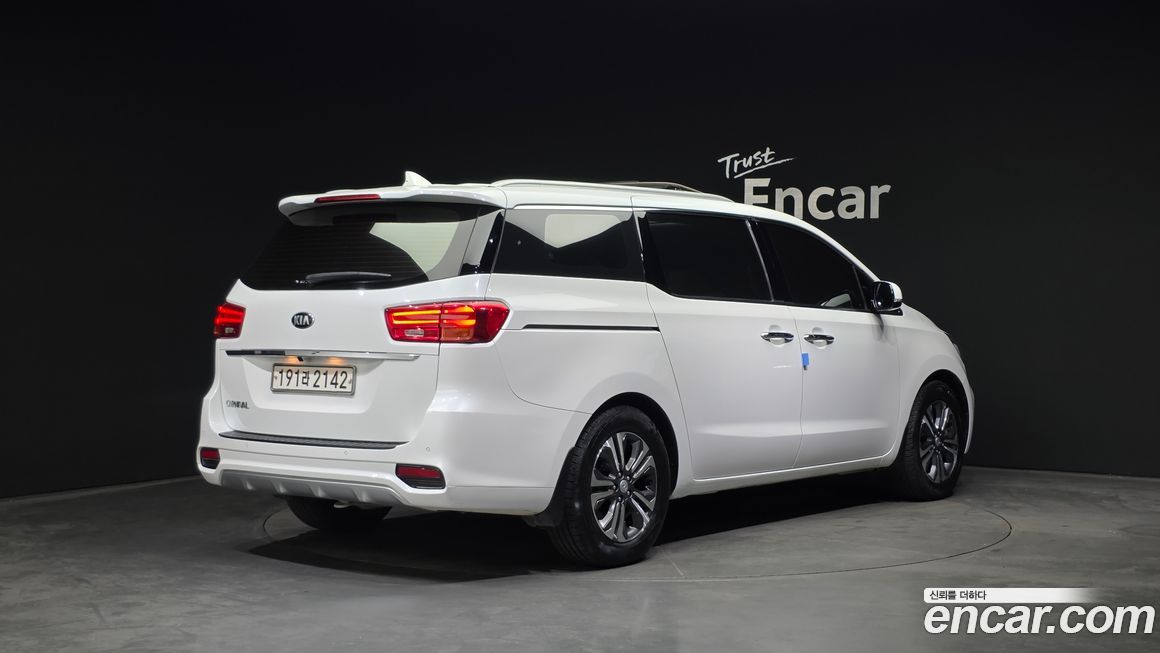 Kia Canival 2019