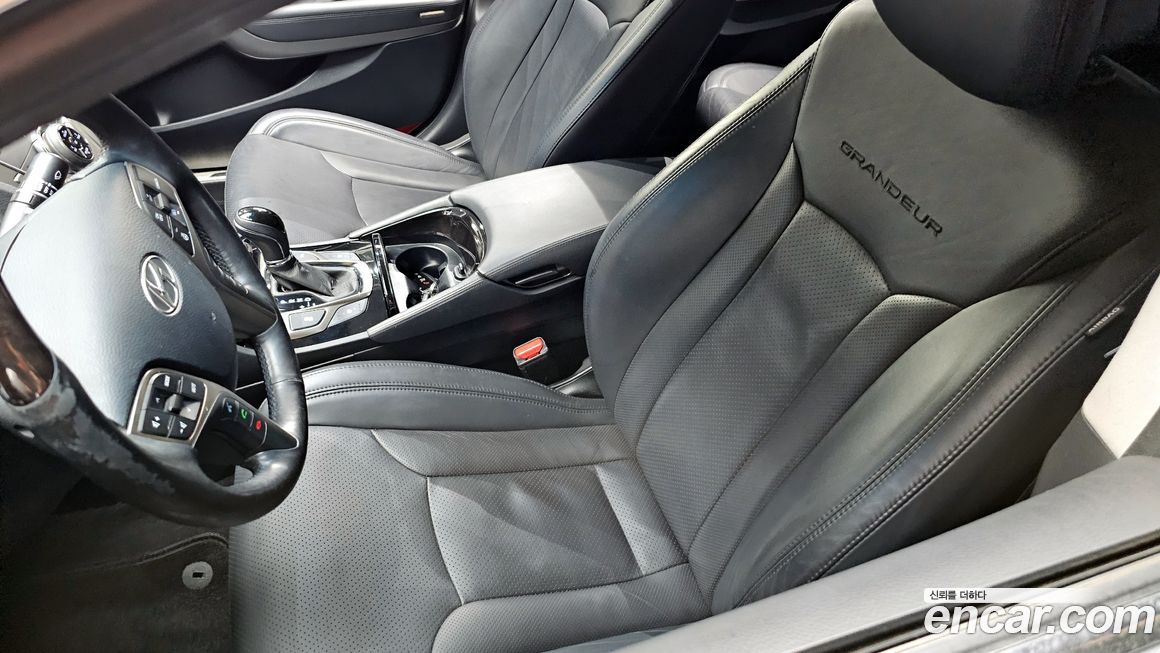 Hyundai Grandeur 2012