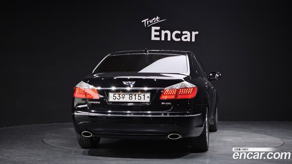 Hyundai Genesis 2010