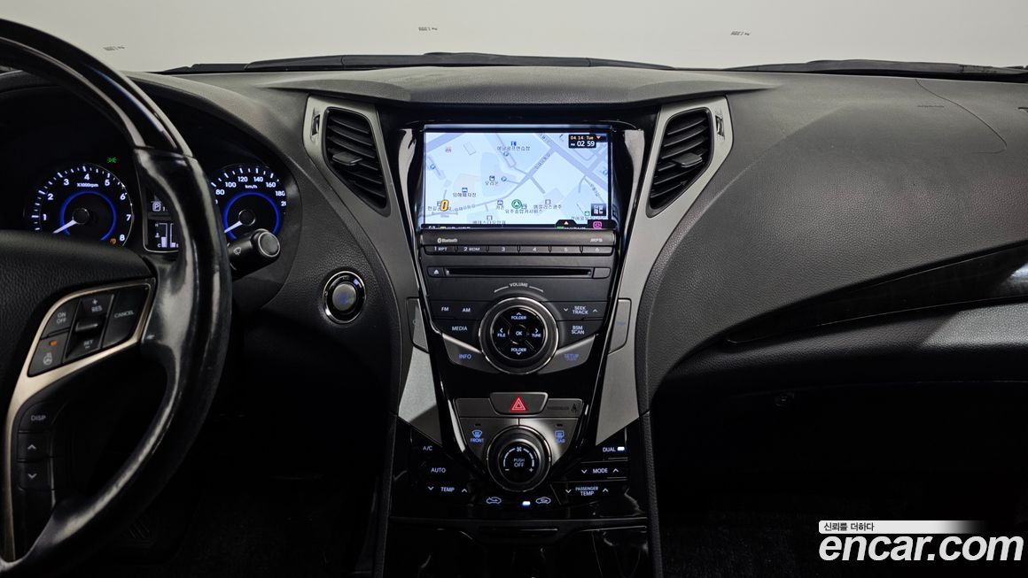 Hyundai Grandeur 2012