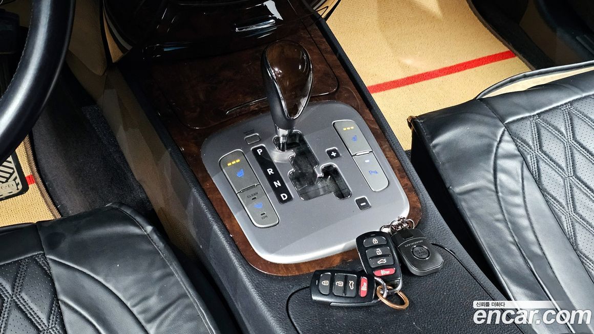 Hyundai Genesis 2010