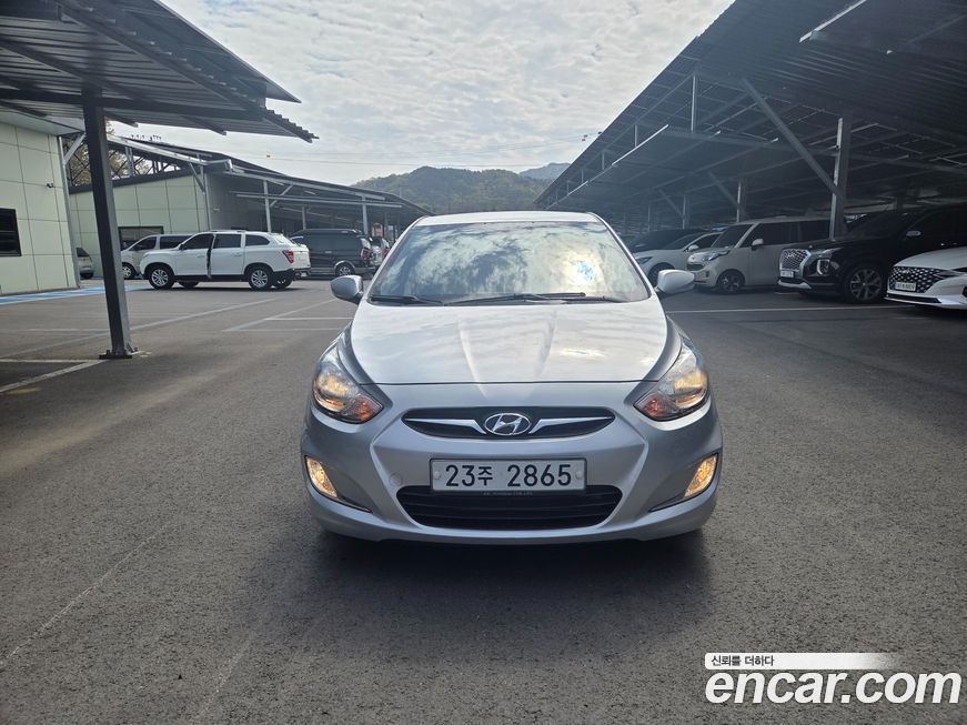 Hyundai Accent 2011