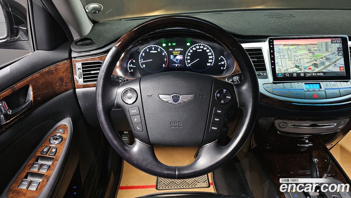 Hyundai Genesis 2010