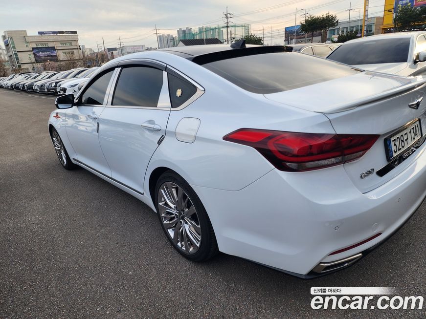 Hyundai Genesis 2016