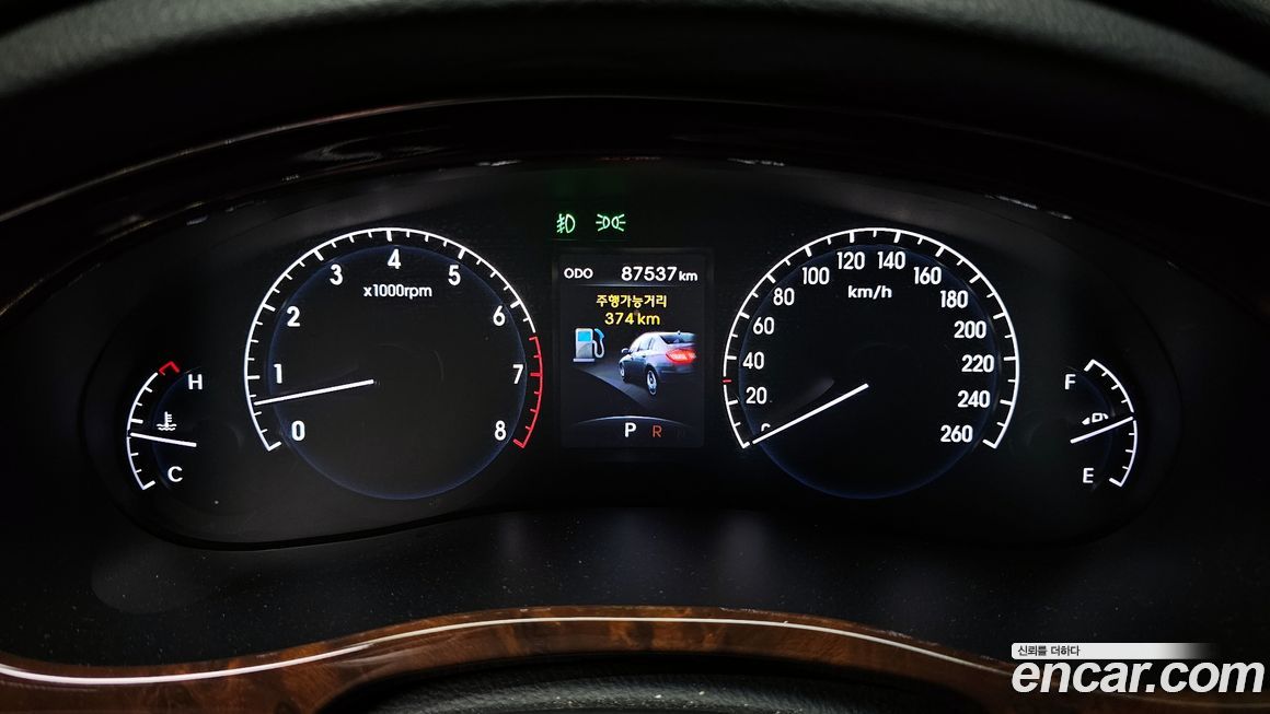 Hyundai Genesis 2010