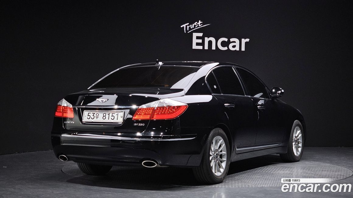 Hyundai Genesis 2010