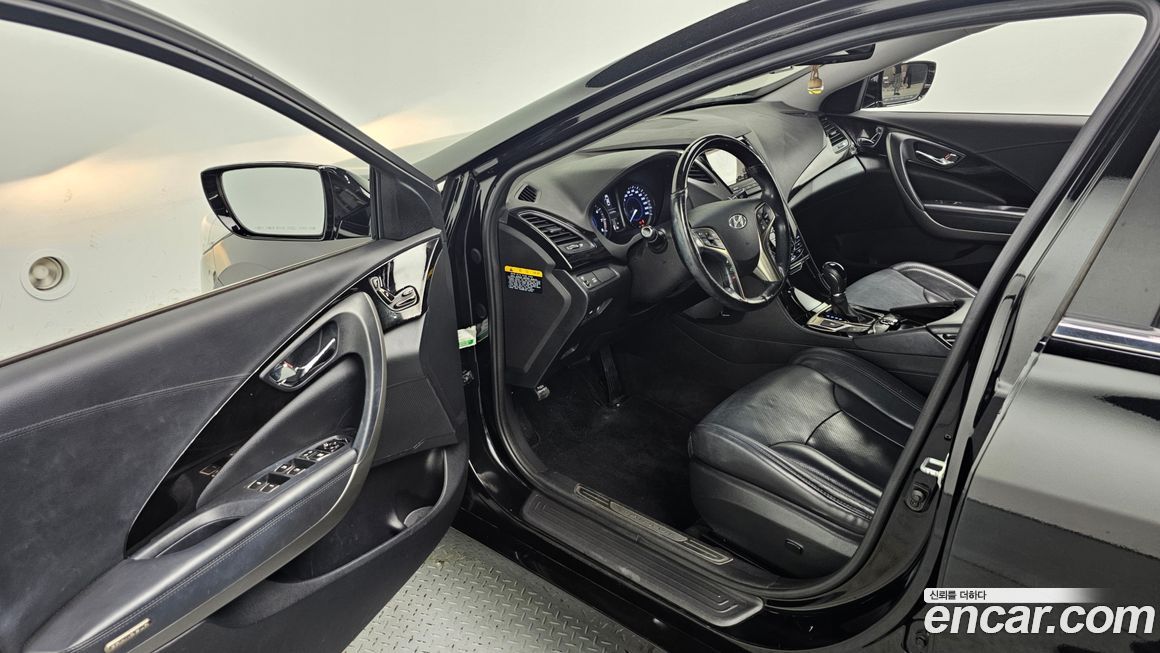 Hyundai Grandeur 2012