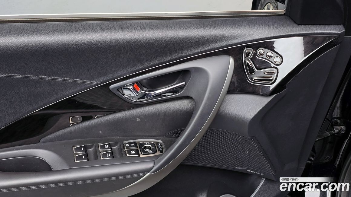 Hyundai Grandeur 2013