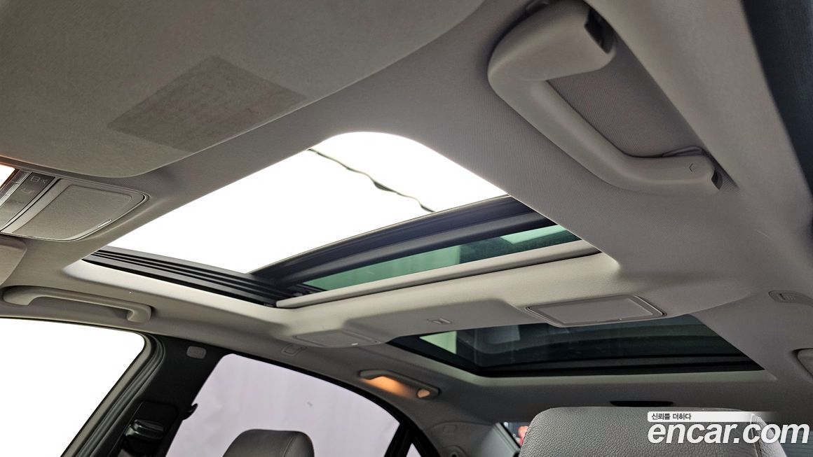 Mercedes-Benz S-Class 2010