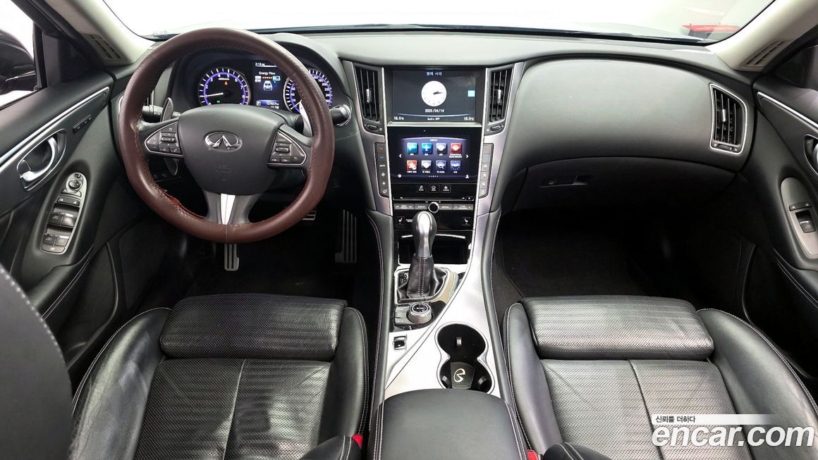 Infiniti Q50 2015
