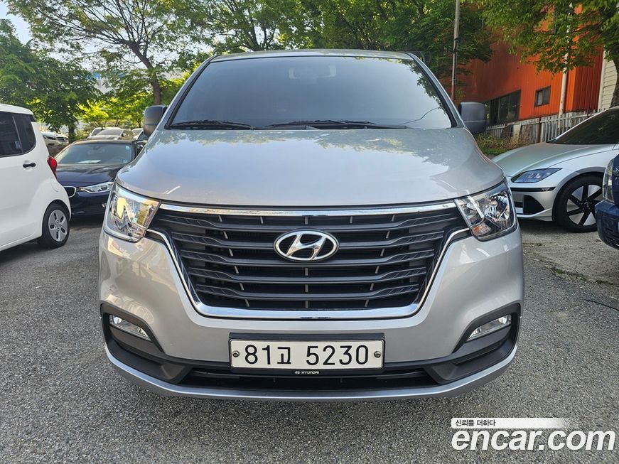 Hyundai Starex 2021