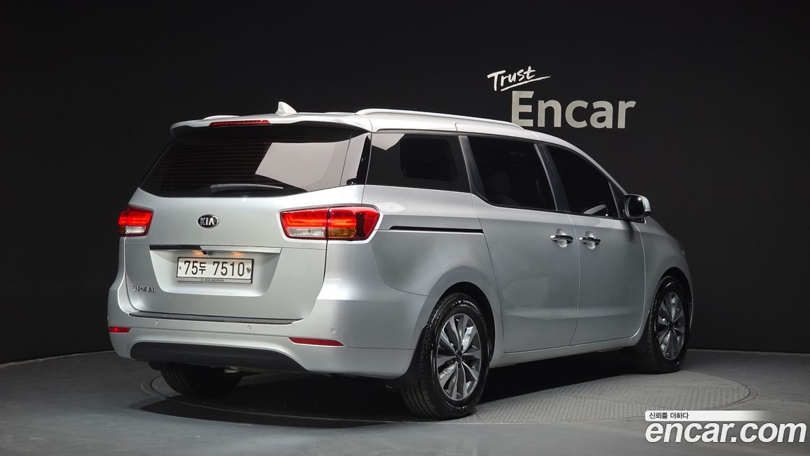 Kia Canival 2015