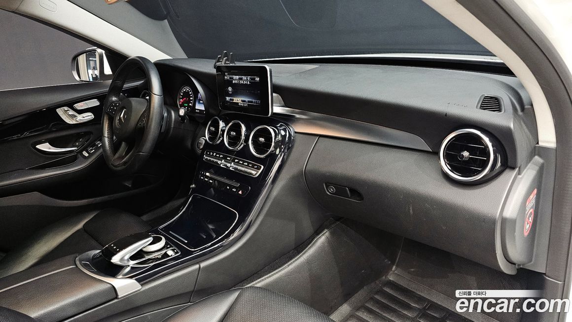 Mercedes-Benz C-Class 2016