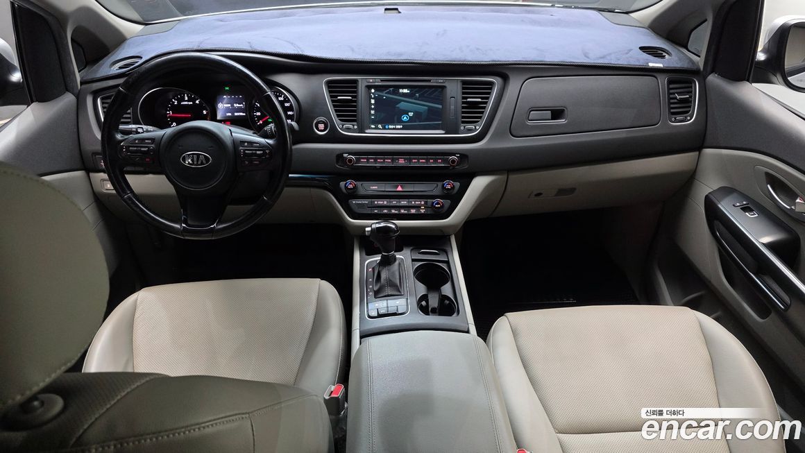 Kia Canival 2015