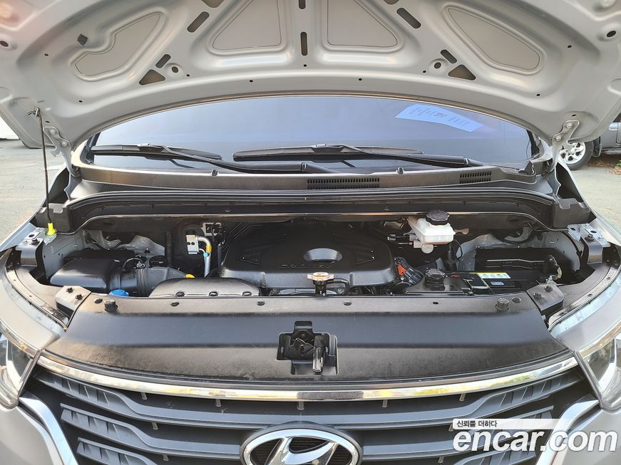 Hyundai Starex 2019