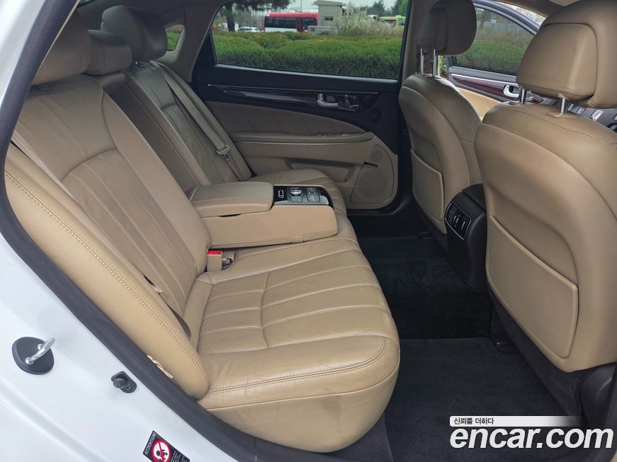 Hyundai Equus 2012
