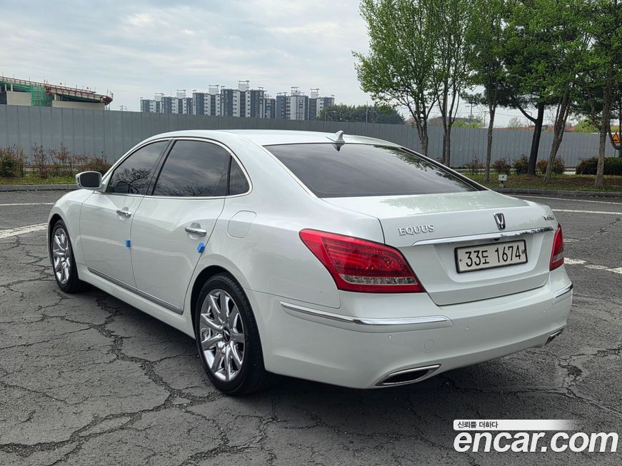 Hyundai Equus 2012