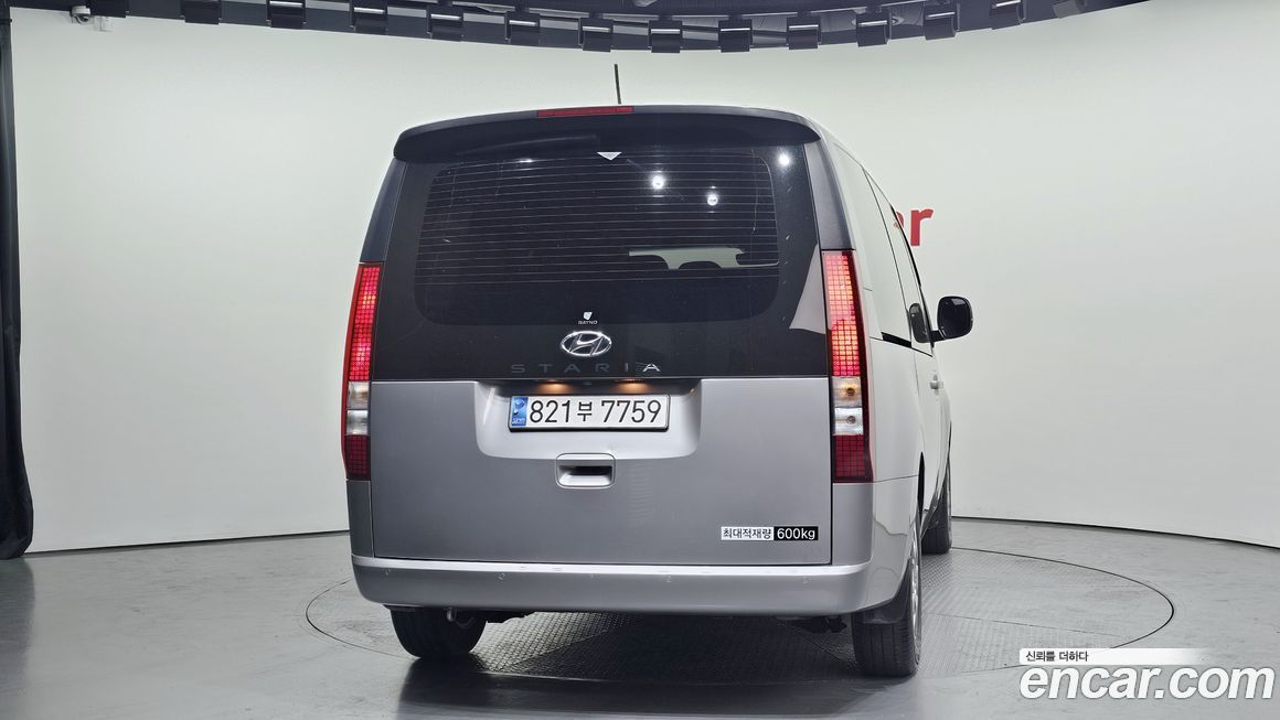 Hyundai Staria 2024