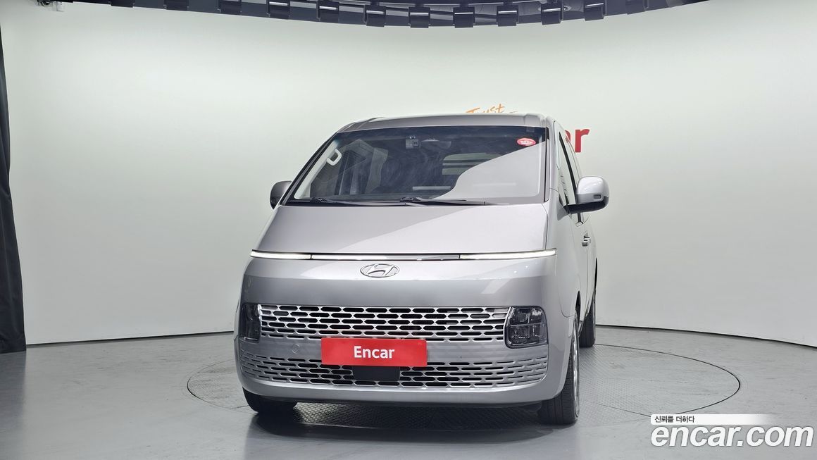 Hyundai Staria 2024